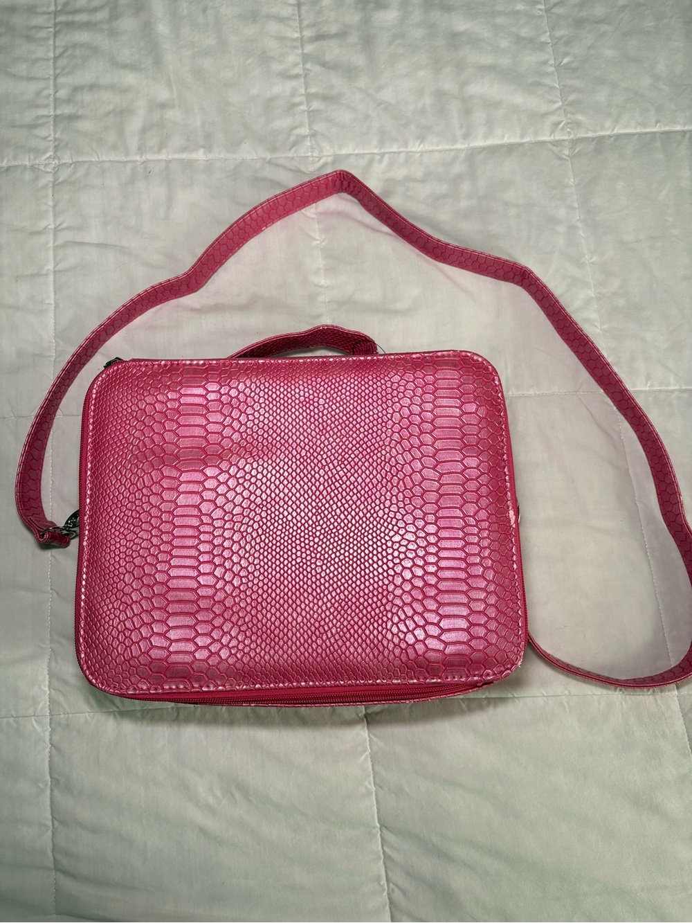 Cosmo Queens Pink Textured Organizer Briefcase Bag NWT Minor Flaw
